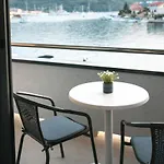 Outstanding Island Getaway Ribarska Srica 4*