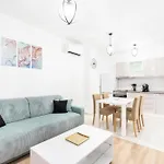 Outstanding Island Getaway Ribarska Srica 4*