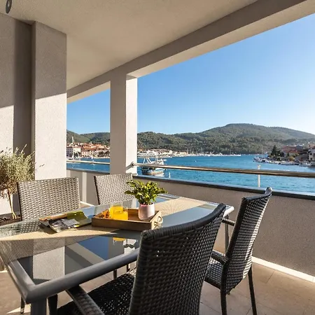 Gasthof Outstanding Island Getaway Ribarska Srica 4*