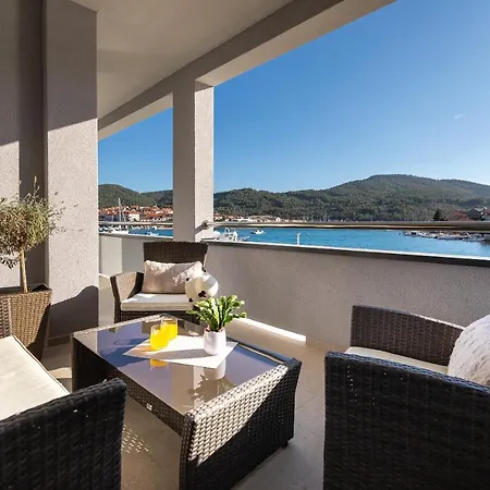 Gasthof Outstanding Island Getaway Ribarska Srica 4*