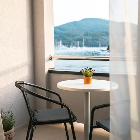 Outstanding Island Getaway Ribarska Srica 4* Vela Luka
