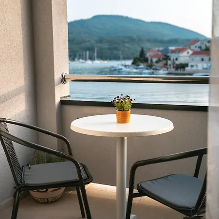 Outstanding Island Getaway Ribarska Srica 4* Vela Luka