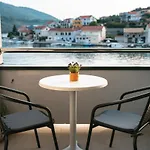 Outstanding Island Getaway Ribarska Srica 벨라루카