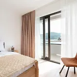 게스트하우스 Outstanding Island Getaway Ribarska Srica