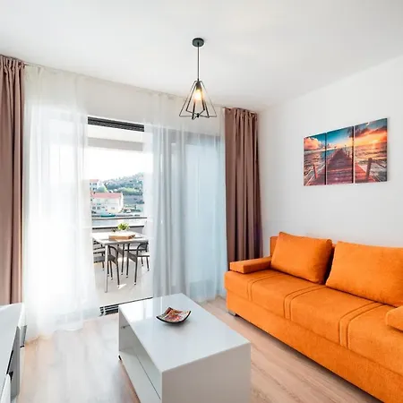 Outstanding Island Getaway Ribarska Srica Guest house