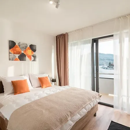 Guest house Outstanding Island Getaway Ribarska Srica 4*