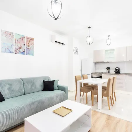 Outstanding Island Getaway Ribarska Srica 4*