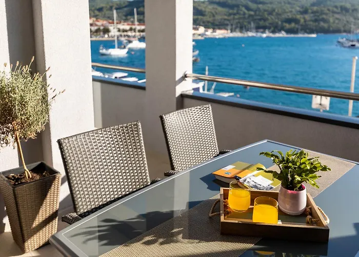 Outstanding Island Getaway Ribarska Srica 4*